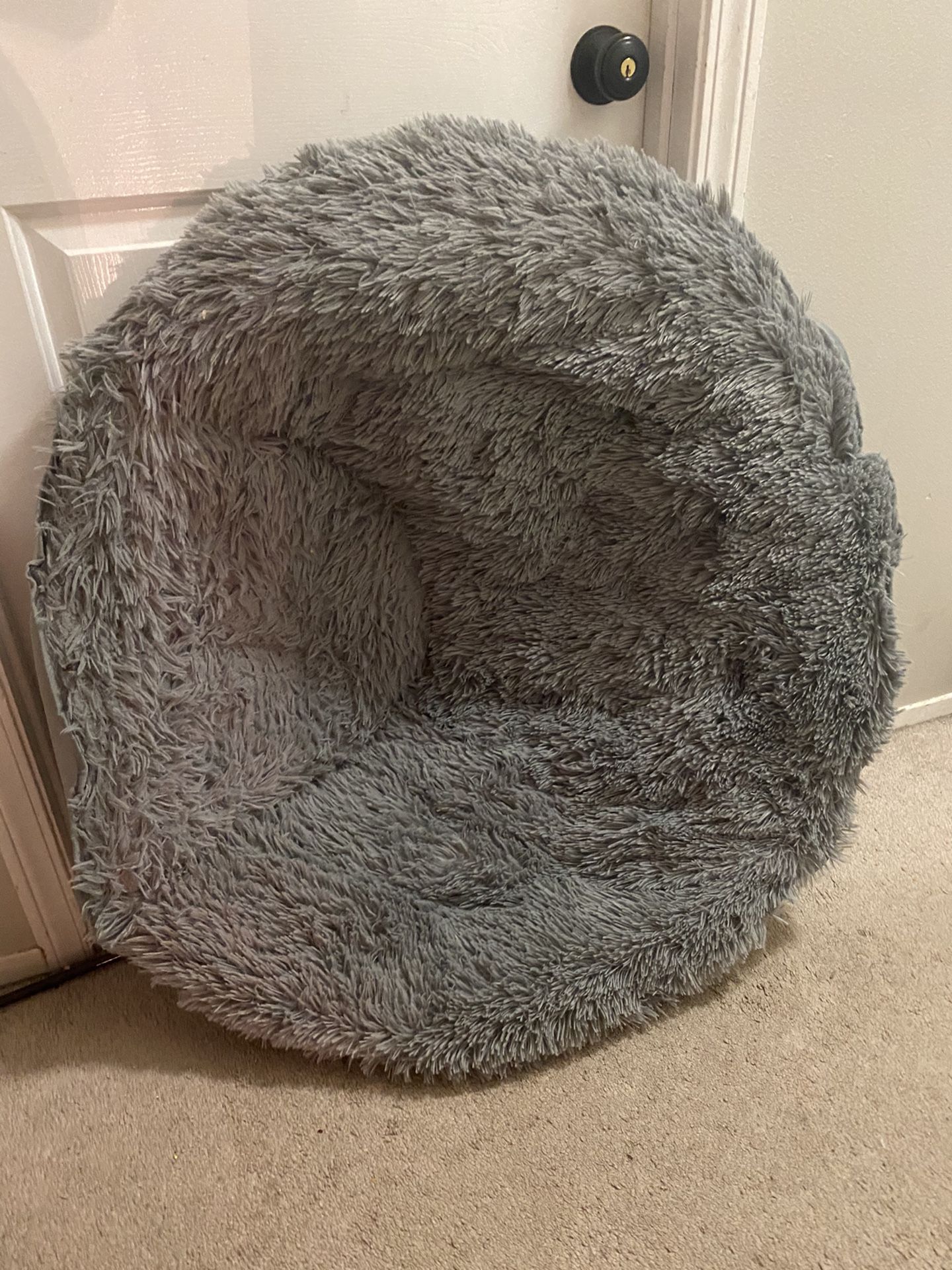 Free**Faux Fur Gray Saucer Chair (fluffy chair) for Sale in Kent, WA