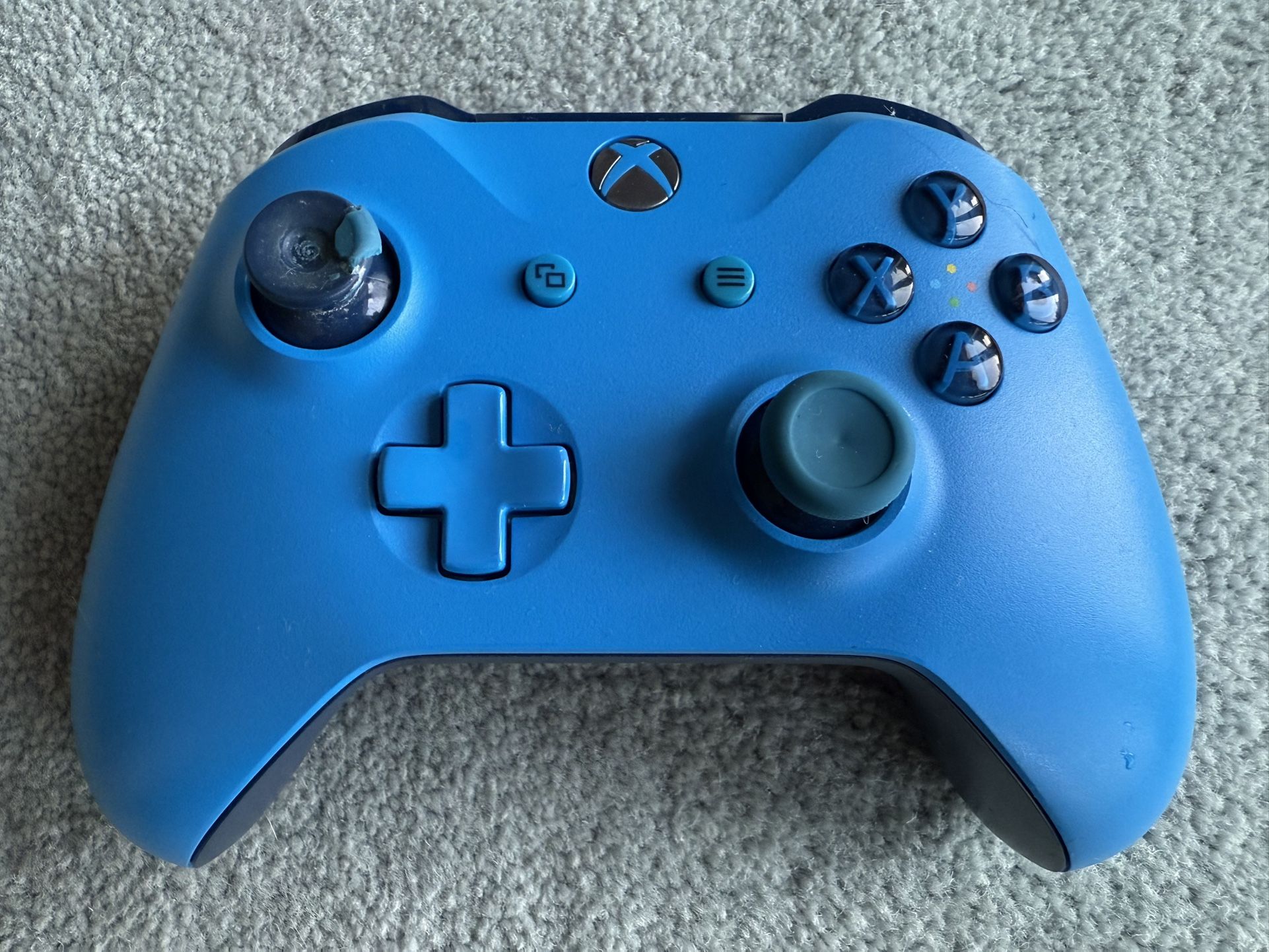 ***NO TRADES!!!*** blue Xbox One controller ***NO TRADES!!!***