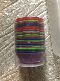 Silicone cupcake or muffin liners