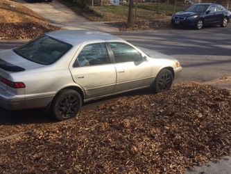 Vendo Toyota camrry año 1999