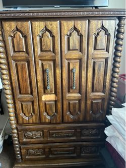 Dresser