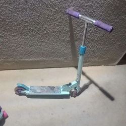 Razor Kick Scooter Frozen Theme 