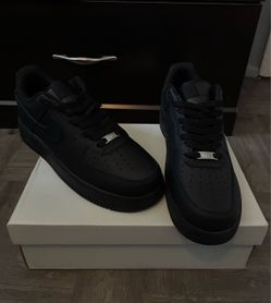 New Nike Air Force 1 Size 10 Men