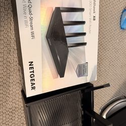 Netgear Nighthawk X8