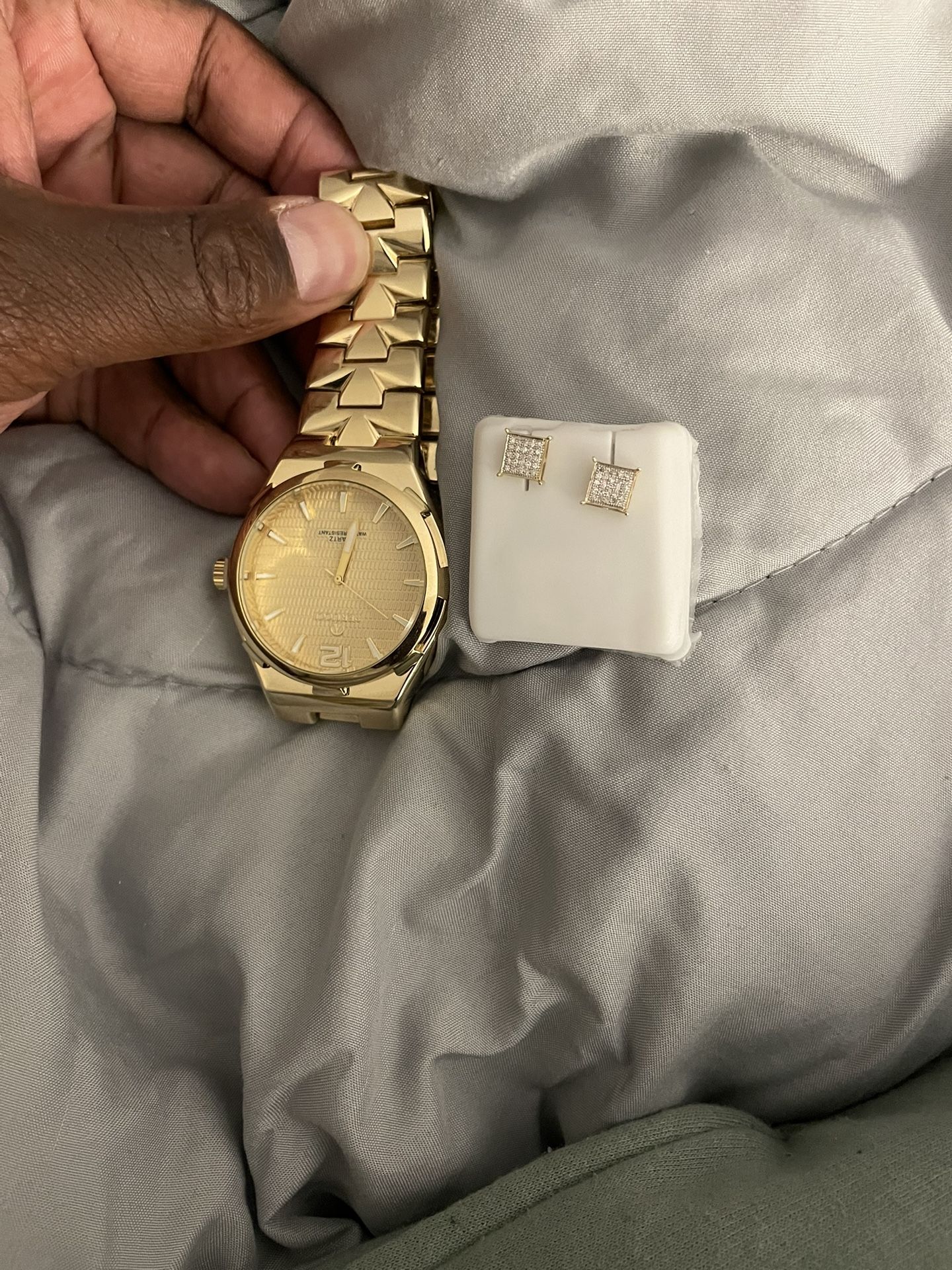 Mens Gold Watch And 10 K Diamond Earrings