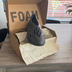 Foam Runners 