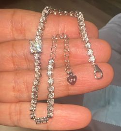 BRAND NEW 925 STERLING SILVER TENNIS BRACELET - S925 STAMP $60.OBO 💎✨