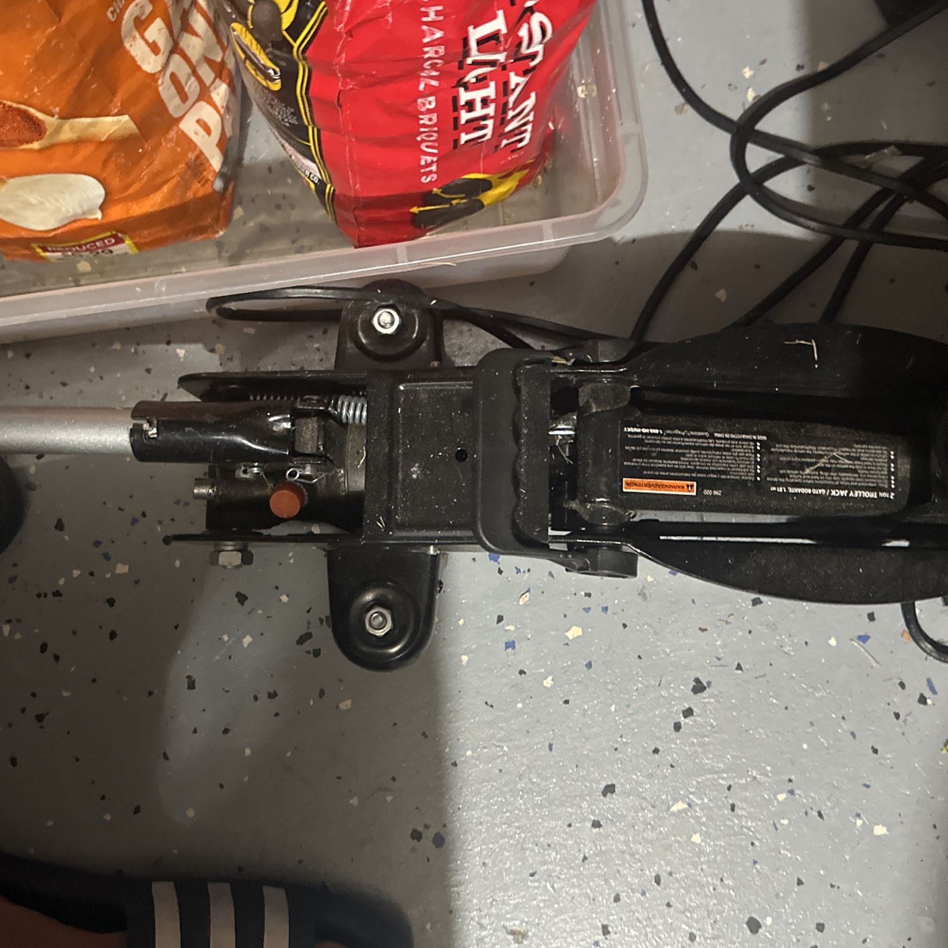 Car Jack 1.5 Ton For Changing Tires