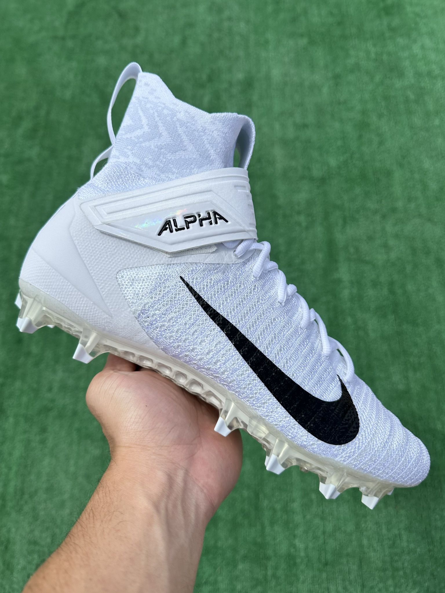 NIKE ALPHA MENACE ELITE 2 FLYKNIT “WHITE / BLACK” FOOTBALL CLEATS (Sizes 10.5 and 11, Men’s Available)