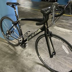 Felt Z100. 16 Speed Large Size 56cm Lightweight Aluminum Frame 