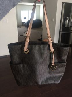 Michael Kors Jet Set Tote Purse Bag