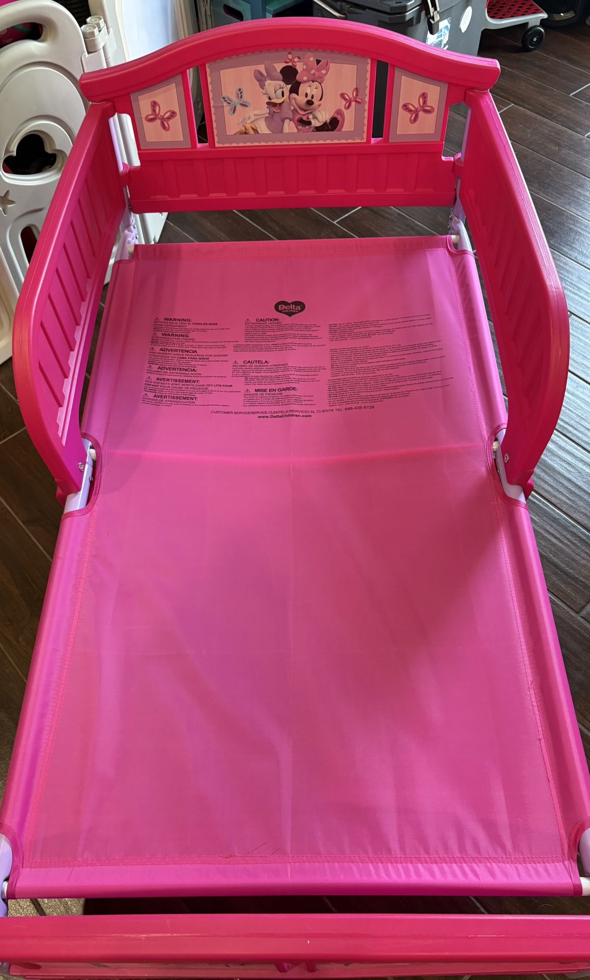 Minnie Mouse Toddler Bed - Pick Up Only