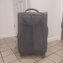 TravelPro Pilot Air 2 Carry-on Travel Luggage Suitcase 
20"