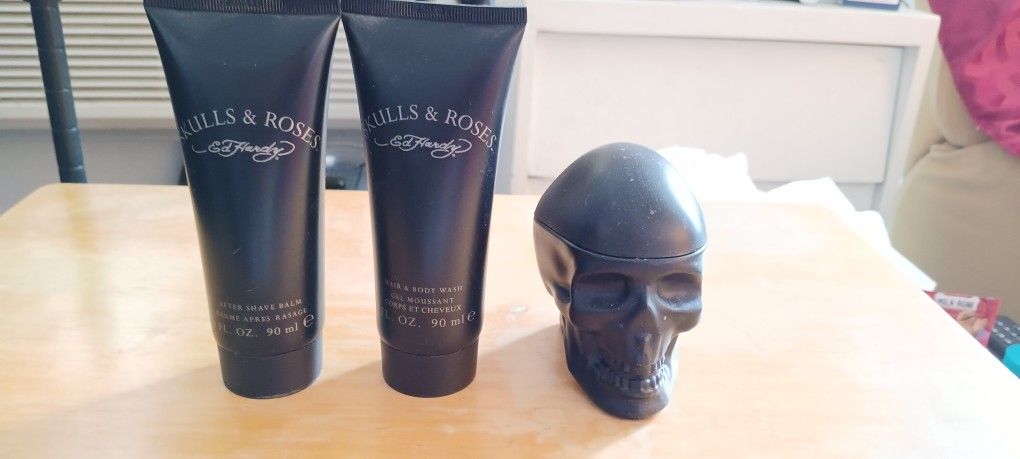 Skull And Roses