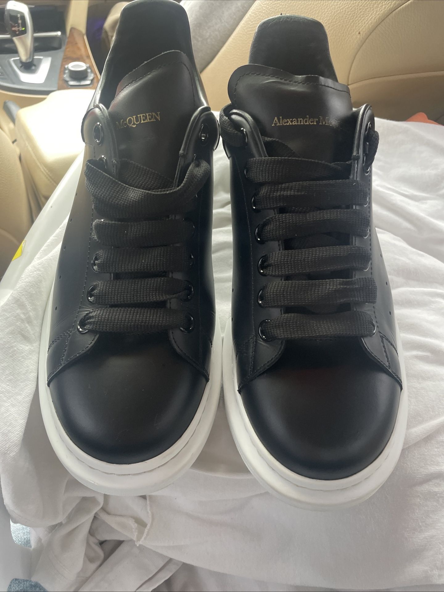 Alexander McQueen Black Size 42.5/9