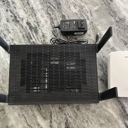 Linksys MR7500 - Hydra Pro 6E tri band mesh WiFi 6E router and Linksys RE7350 dual band WiFi 6 range extender.