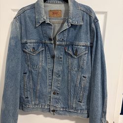 Men’s Levi, jean jacket- LRG
