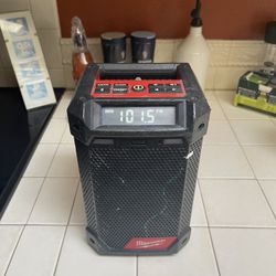 Milwaukee Bluetooth Speaker