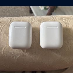 2 AirPods 