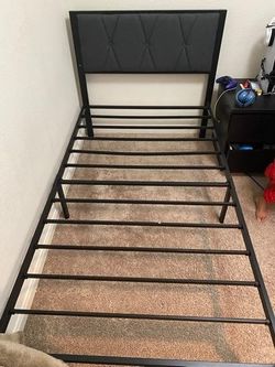 2 Twin Beds