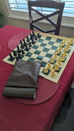 CHESS. Carry-all plastic chess set