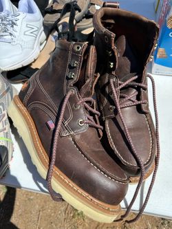 Men’s steel toe work boots size 10 (pick up today)