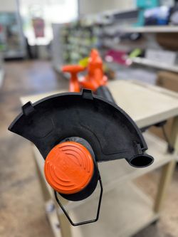 BLACK+DECKER 20V MAX STRING TRIMMER + LEAF BLOWER COMBO (CORDLESS)