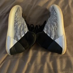 Yeezy Basketball Shoe