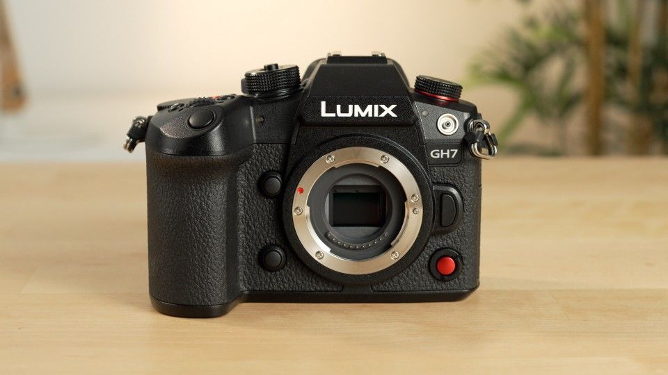 Panasonic GH7 Camera With 4 Panasonic Batteries with 128 SD Card
