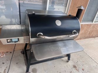 Recteq RT-1250 smoker