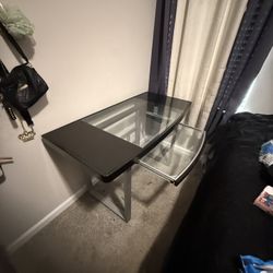 Office Desk/ Table