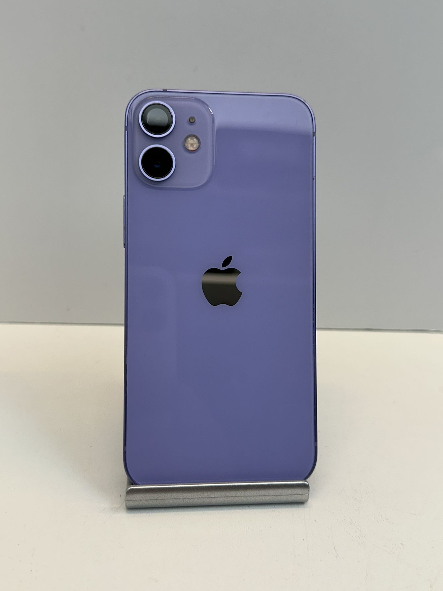 Apple iPhone 12 MINI 64gb. ( Fully Unlocked )