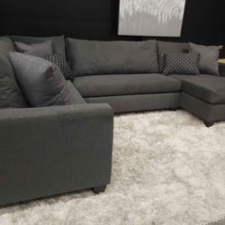 CLOSEOUT!! Brand New Byers Market "LUX" Collection Dream Lead 3pc Super Sectionals