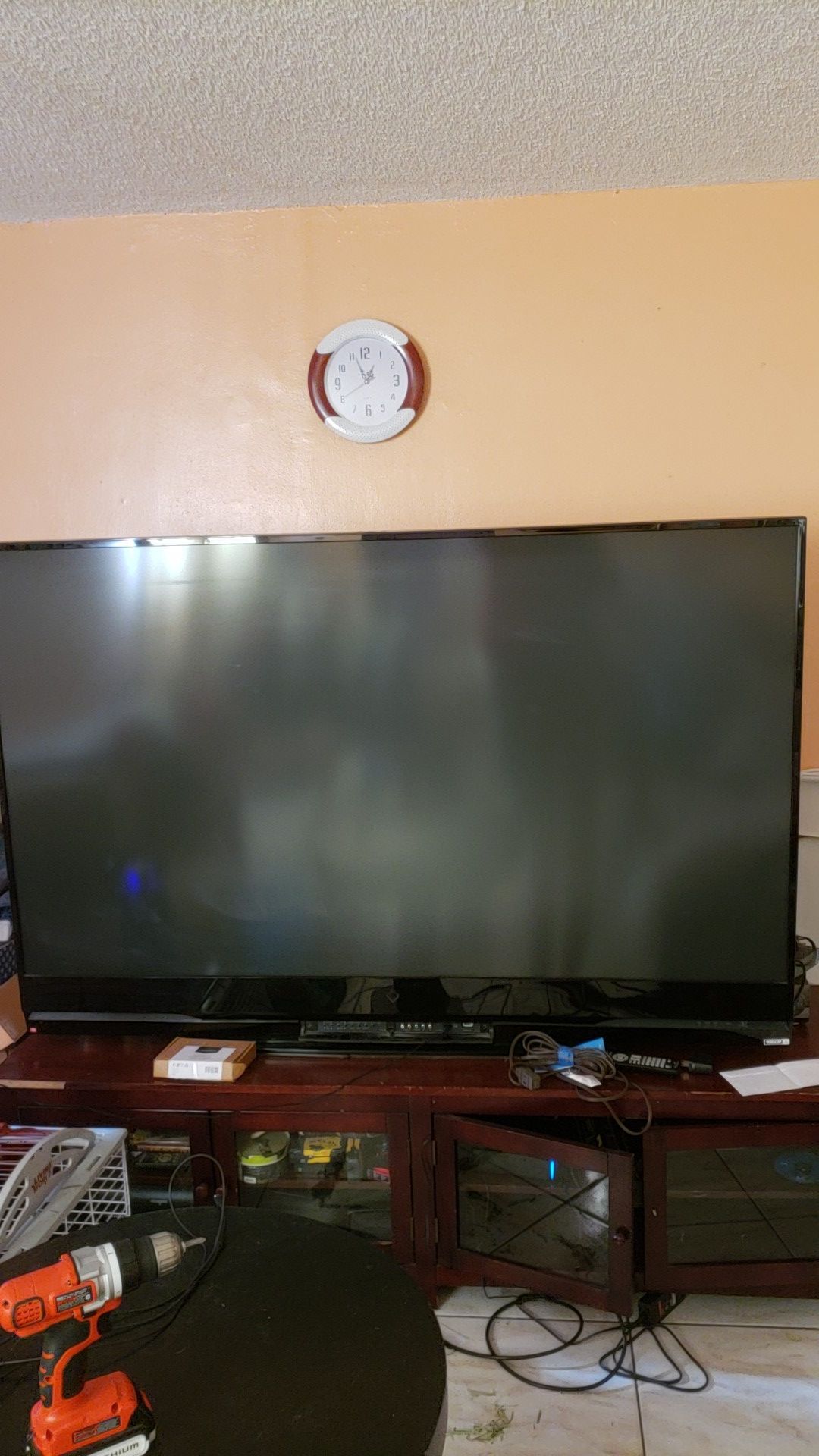 65 inch Mitsubishi TV For Parts