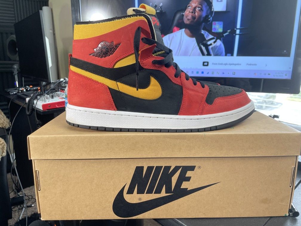Jordan 1 Atlanta Hawks Color way Size 13 Men