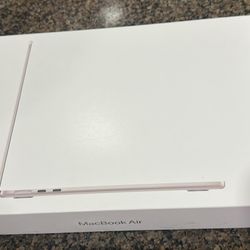 Apple macbook air M4 13 inch brand new selead year warranty