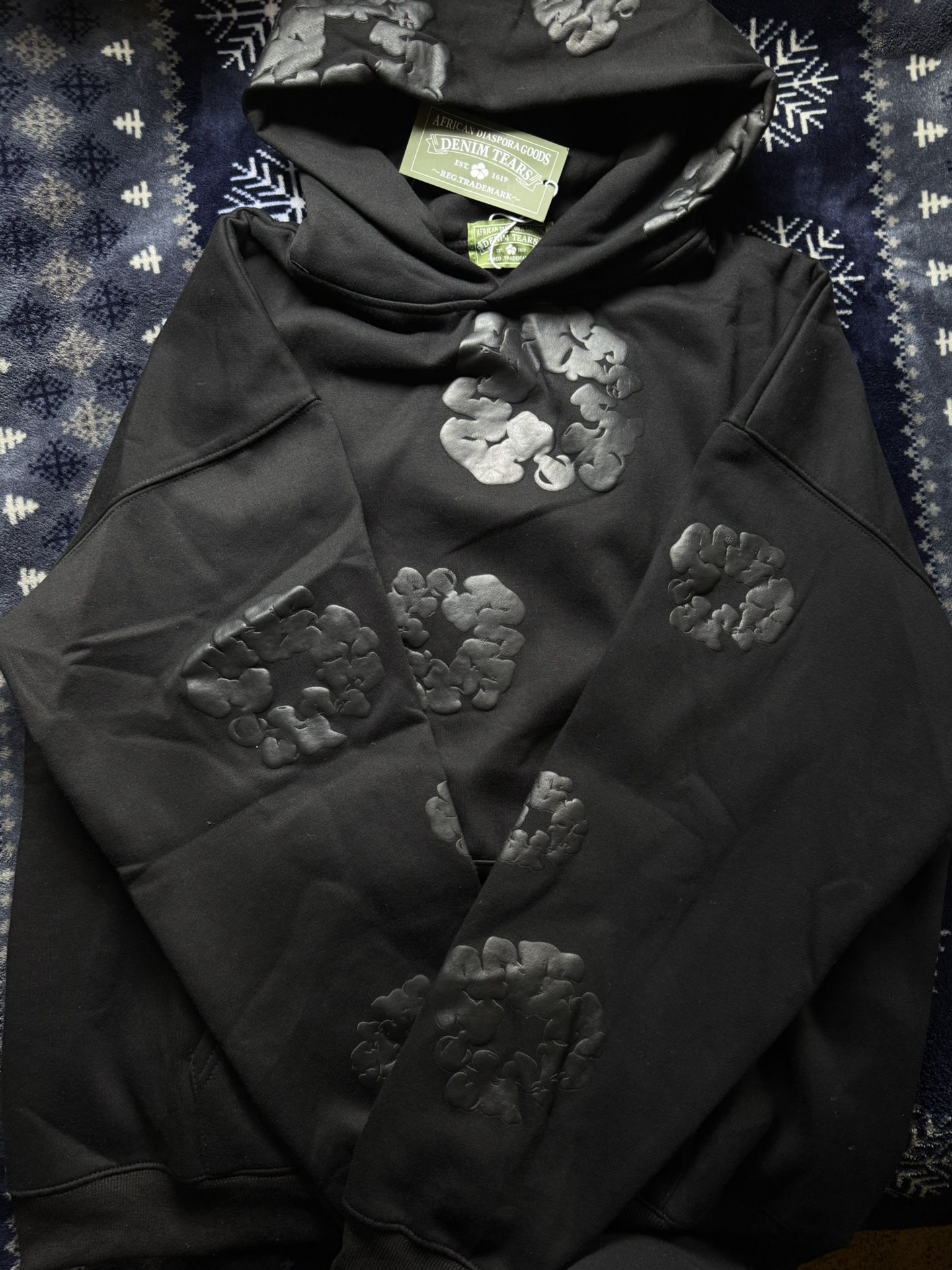 Mono Cotton Wreath Sweatshirt Black Denim Tears
