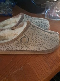 Girls Slippers