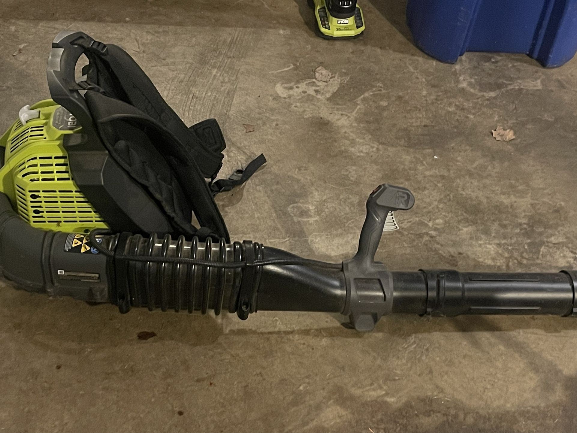 RYOBI Backpack GAS LEAF BLOWER 