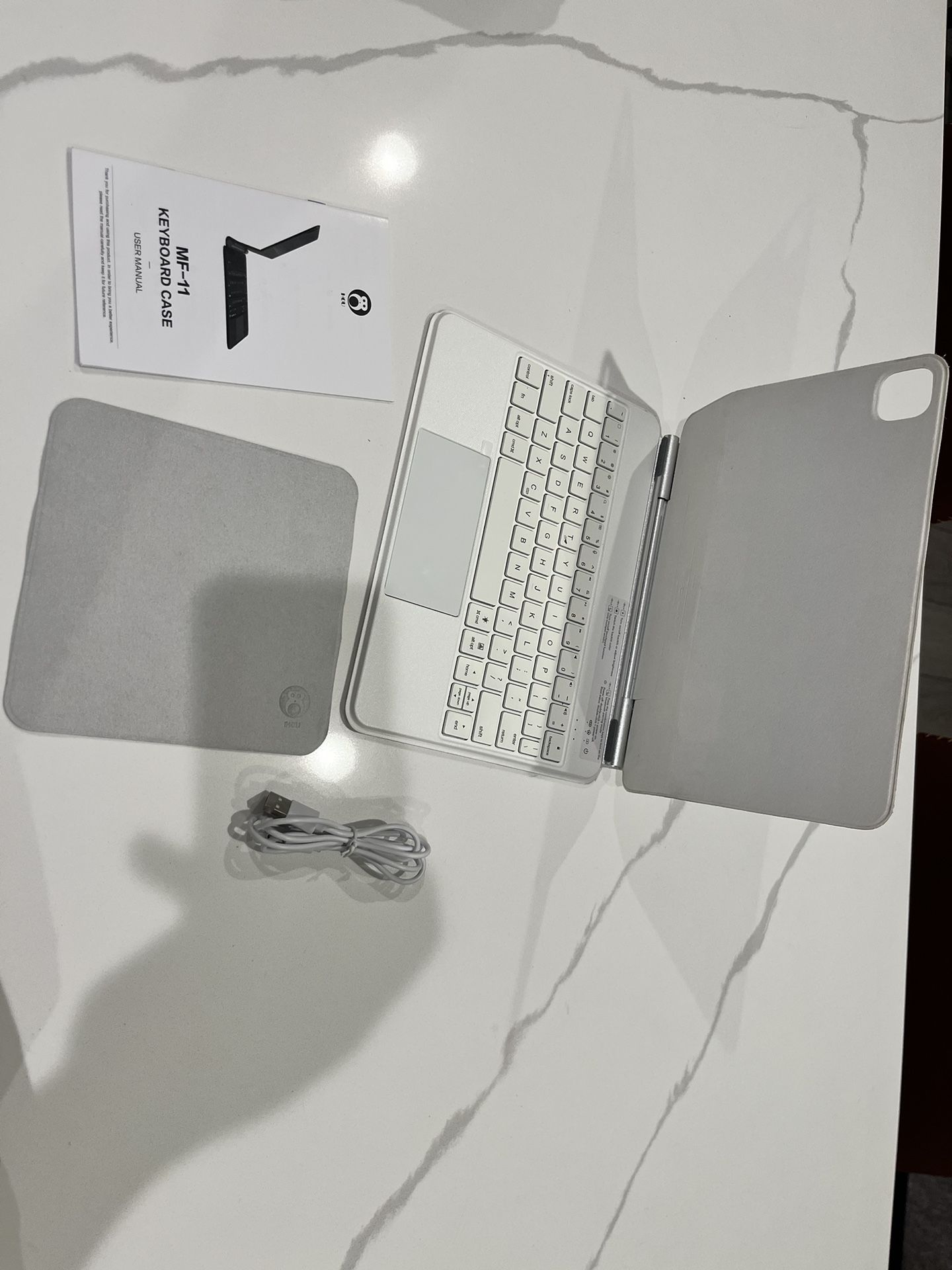 iPad Air Or iPad Pro Keyboard Case