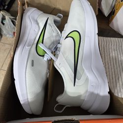 Womens nike downshifter