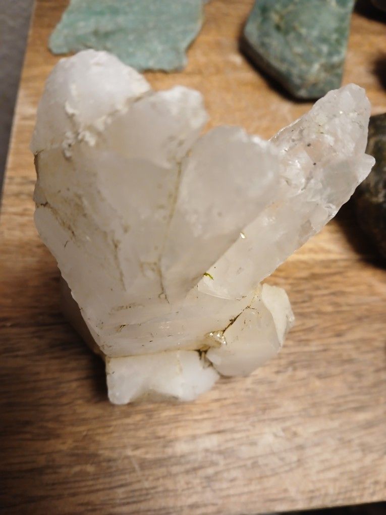 CRYSTALS ,AGATES, INTERESTING NATURAL ROCKS