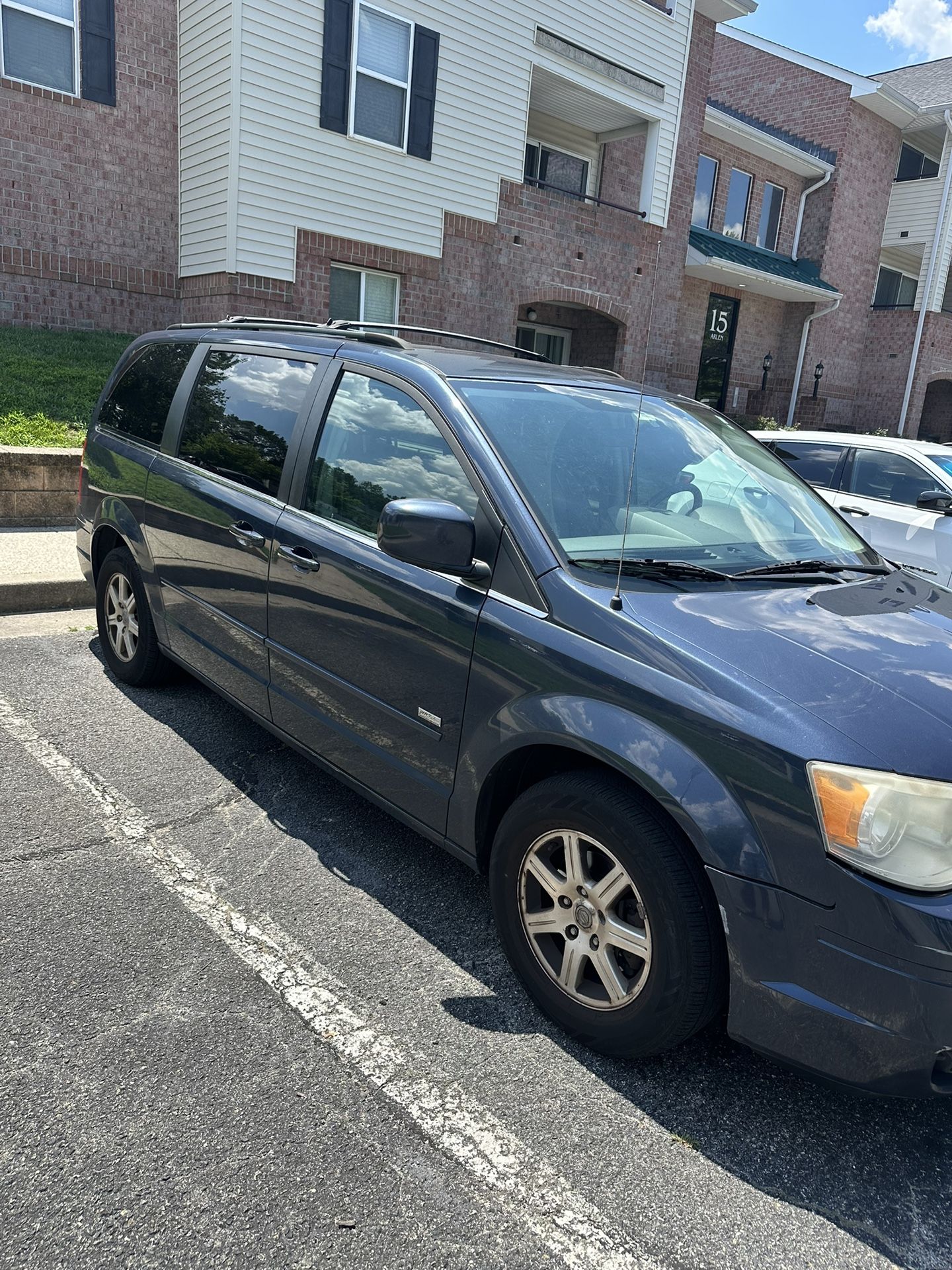 2008 Chrysler Town & Country