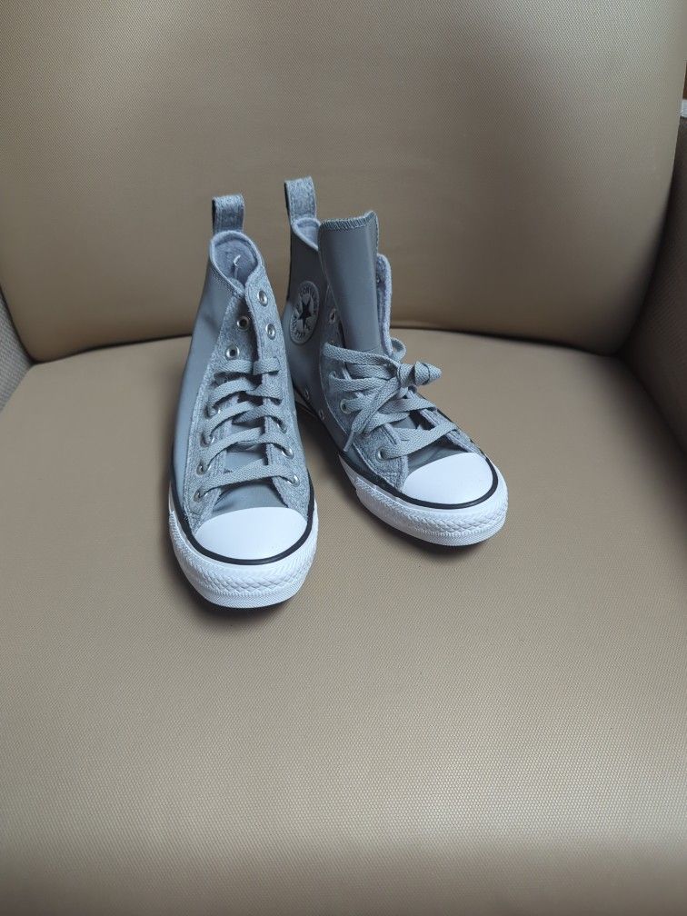 Reflective Gray Converse