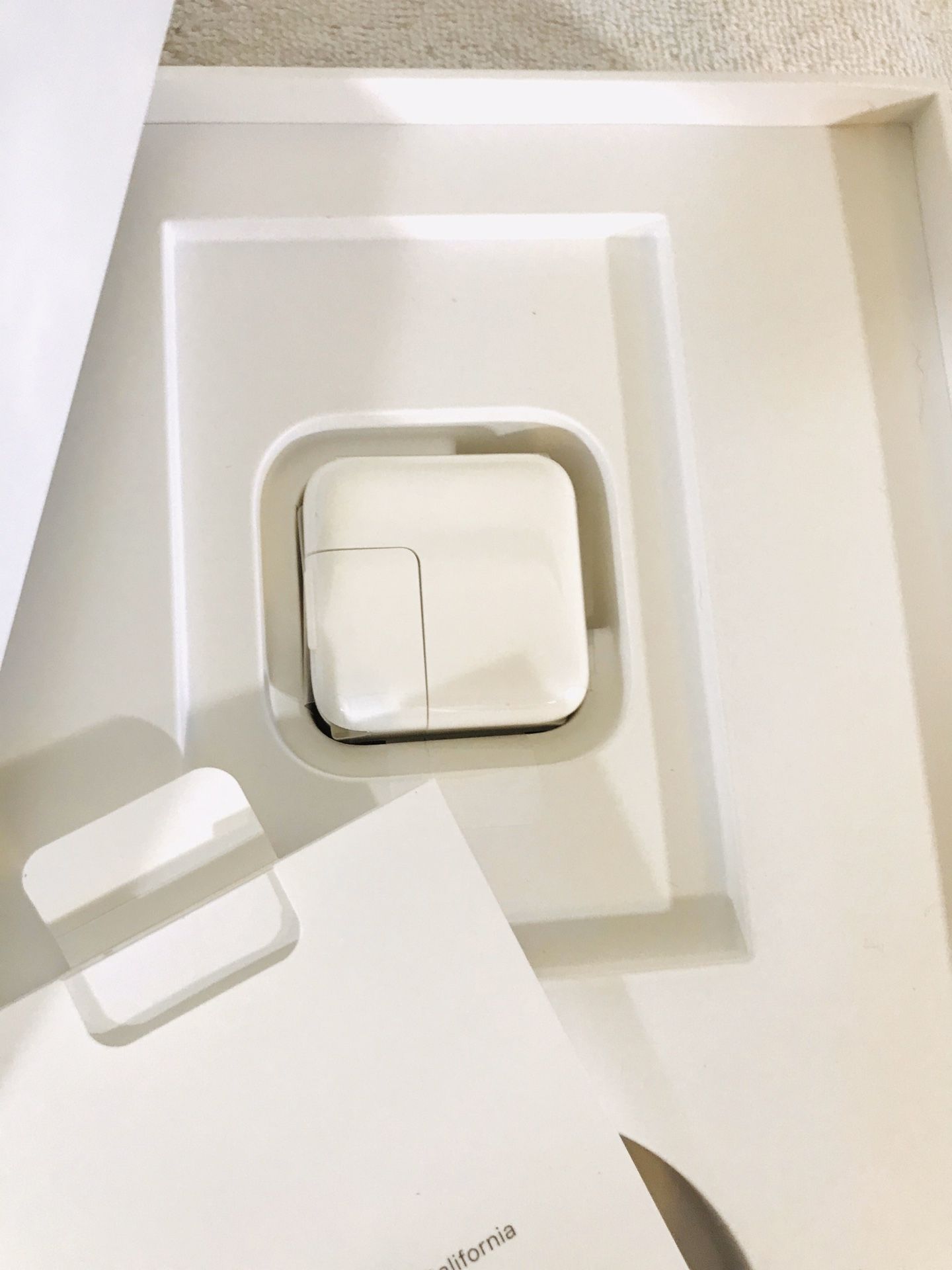 12W Power Adapter & Box for 7-Gen. IPad “Box & Charging Cube ONLY”