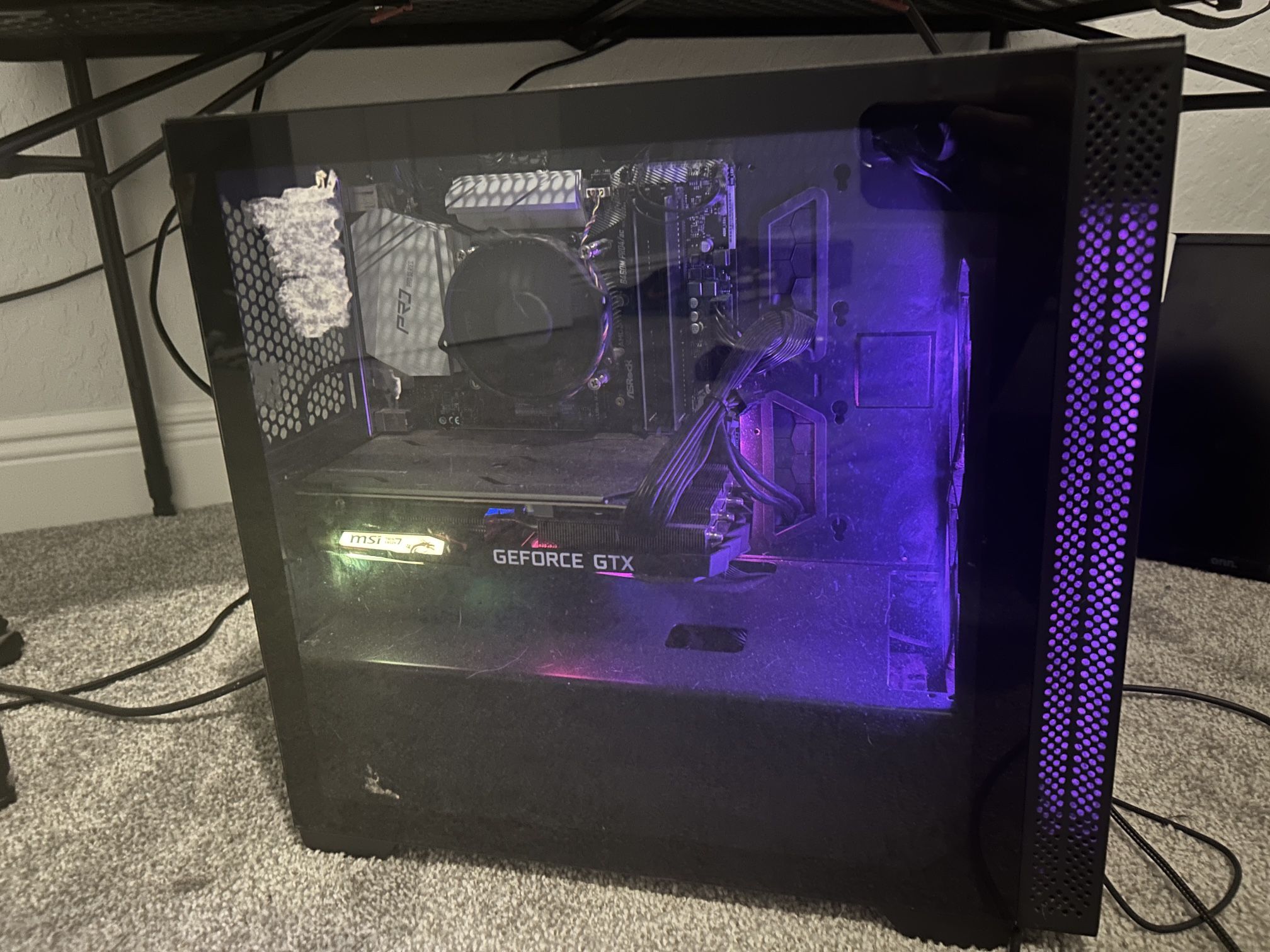 Gaming Pc Comes With Monitor And Keyboard And Mouse