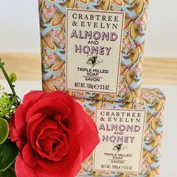 Crabtree & Evelyn Triple Milled Hand Soap 3.5oz - 2 Pack - Almond & Honey