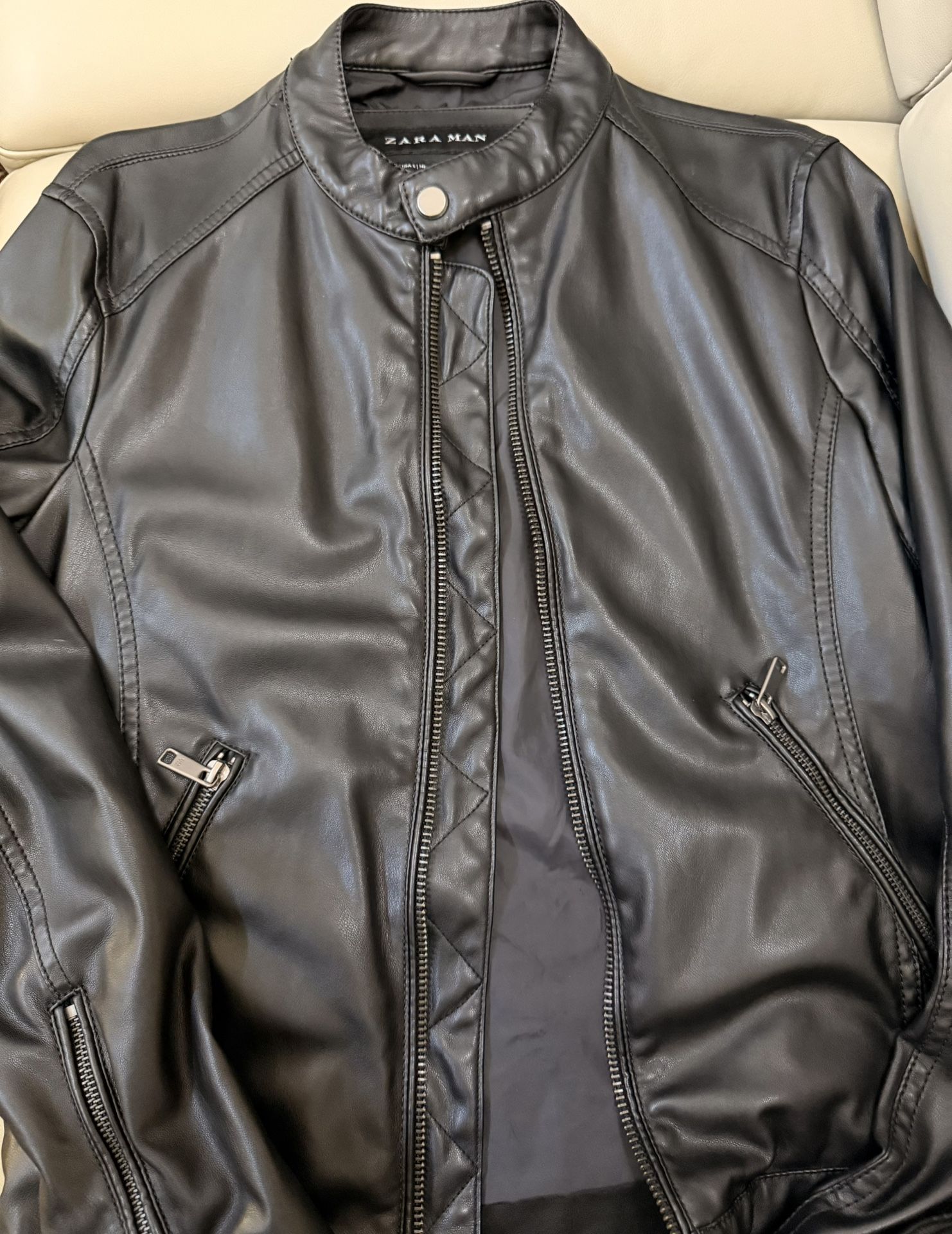 Zara Men’s Faux Leather Jacket Black Size Small Like New Open Box