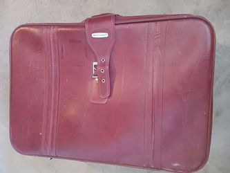 lWorld Traveler Luggage