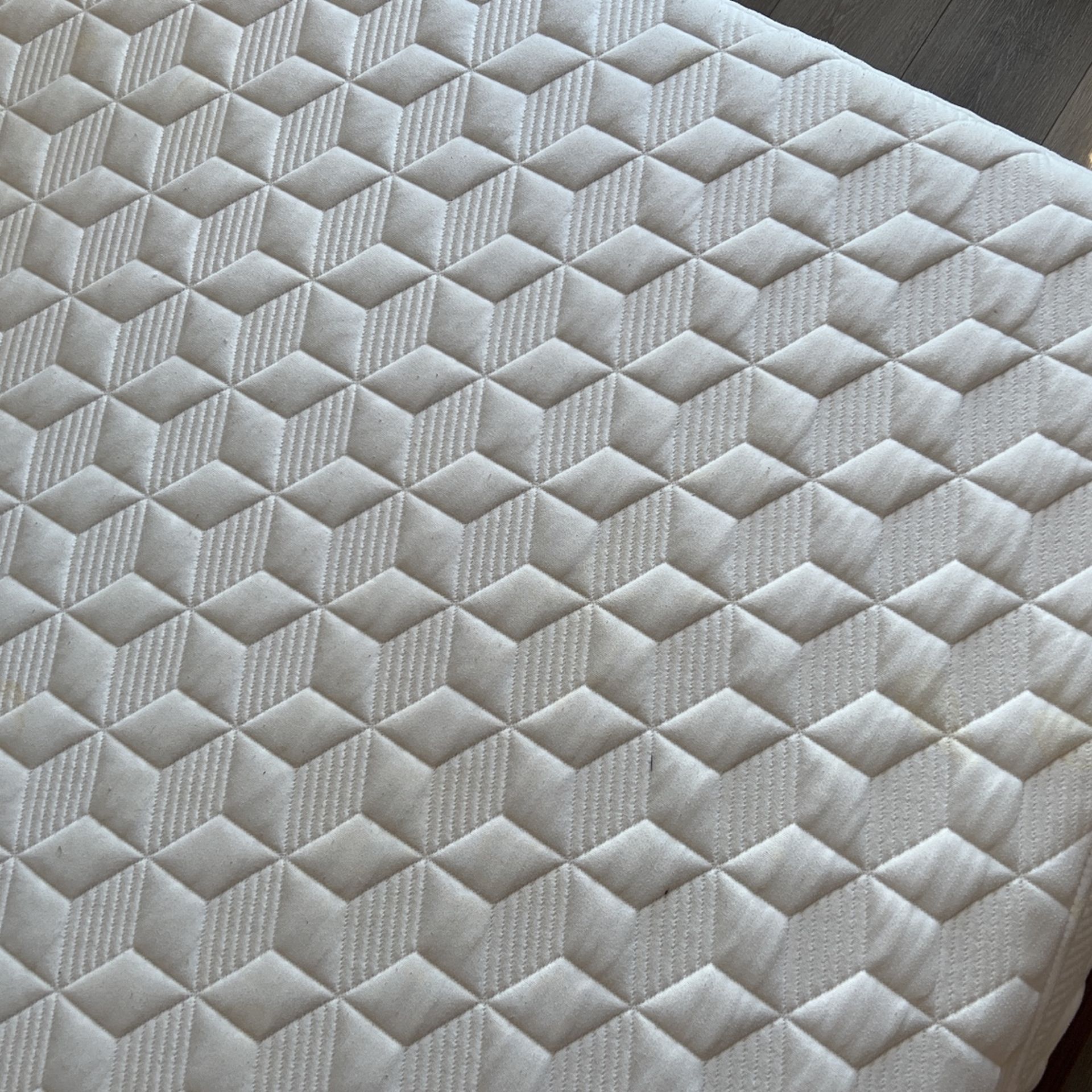 Purple Mattress Queen for Sale in San Diego, CA OfferUp